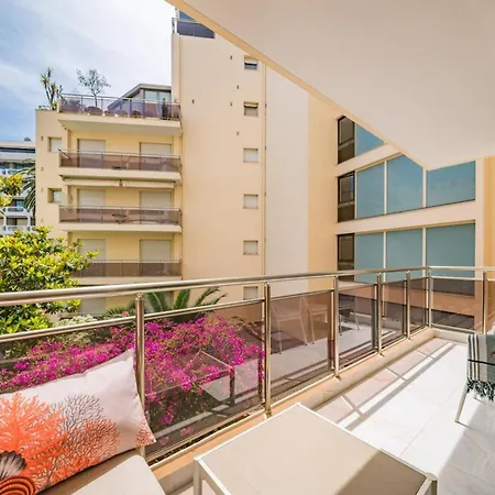 Апартаменты Upscale Next To La Croisette Канны